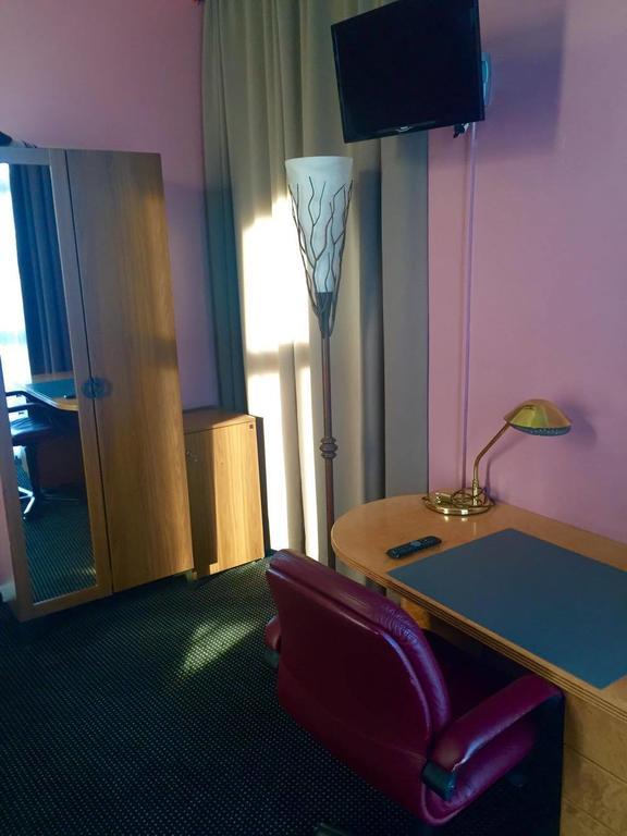 Hotel Stalingrad Brussel Eksteriør bilde